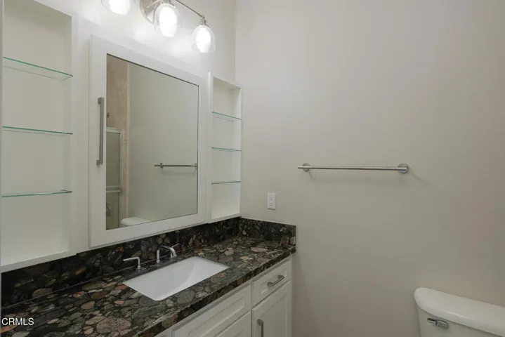 4211 W Hemlock-27