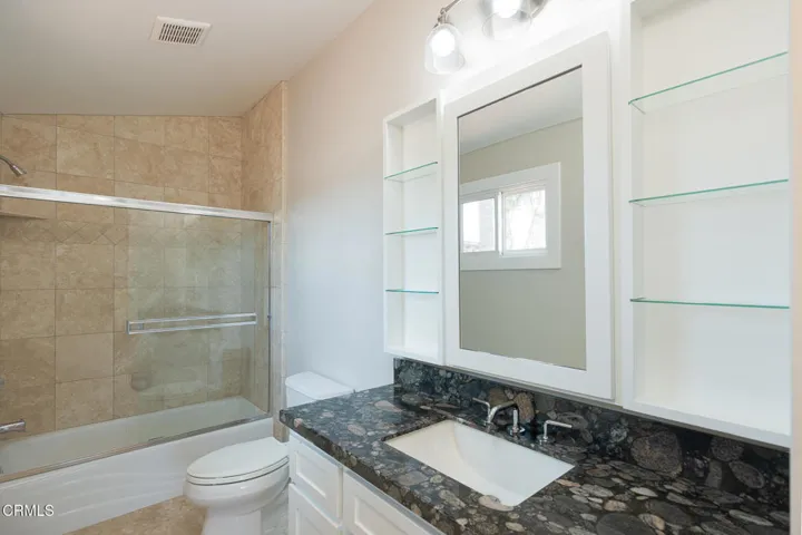 4211 W Hemlock-40