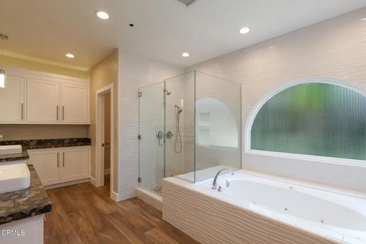 4211 W Hemlock-34