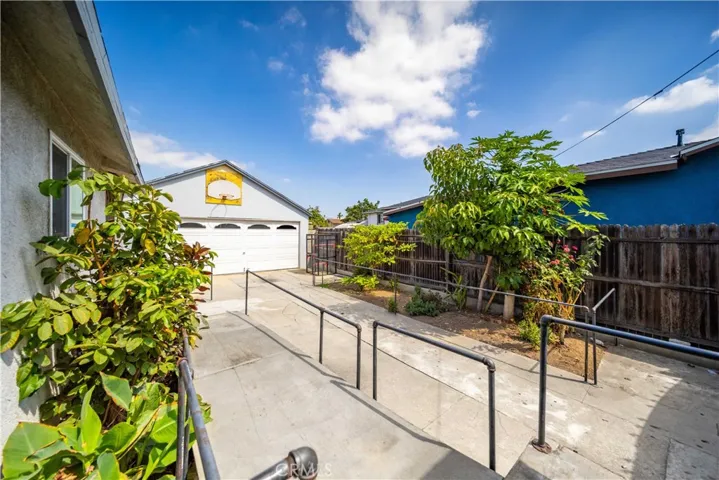 4125 Lennox, Inglewood, California 90304 — photo 5