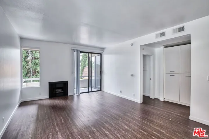 1912 Whitley Avenue, Los Angeles, California 90068 — photo 4