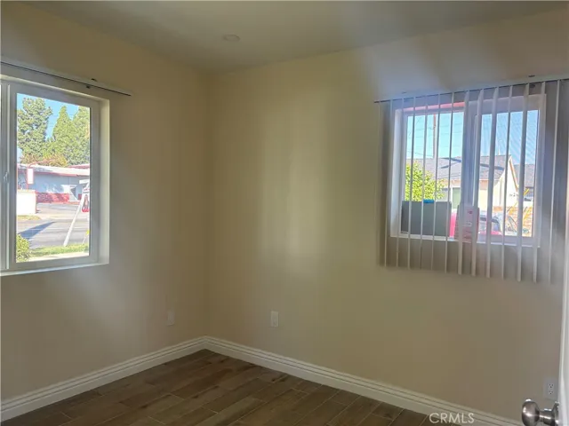 8646 1/2 Corbin Ave, Northridge, California 91324 — photo 5
