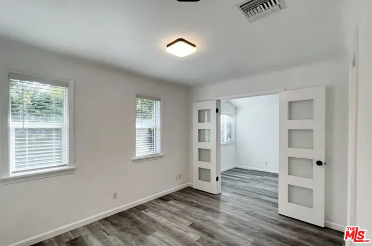 4545 Matilija Avenue, Los Angeles, California 91423 — photo 4