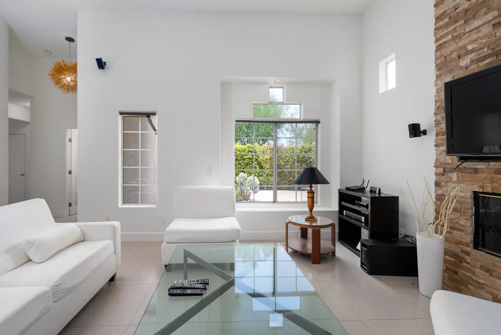 30106Alvera-10 30106Alvera-10