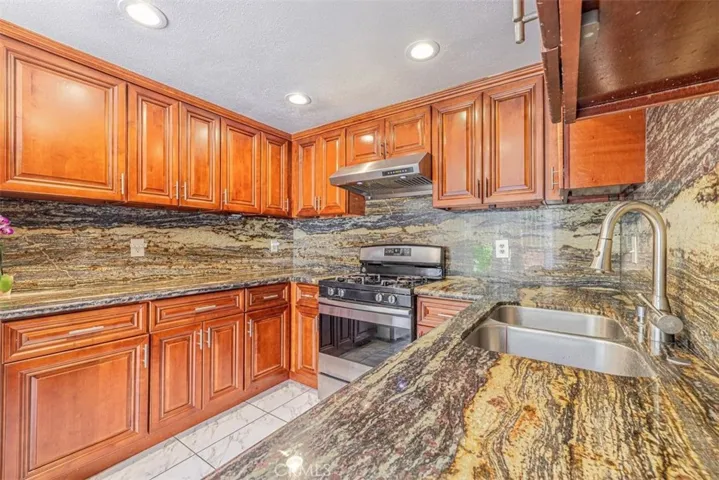 866 W 13th 2, Azusa, California 91702 — photo 4