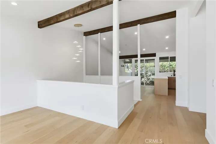 558 Vista Flora, Newport Beach, California 92660 — photo 5