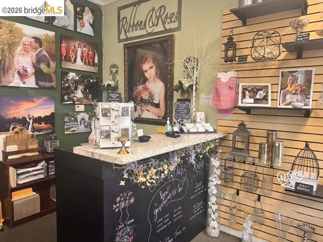 Ribbons & Roses Flowers- a well established floral & design business located in the heart of Historic Downtown Brentwood!
