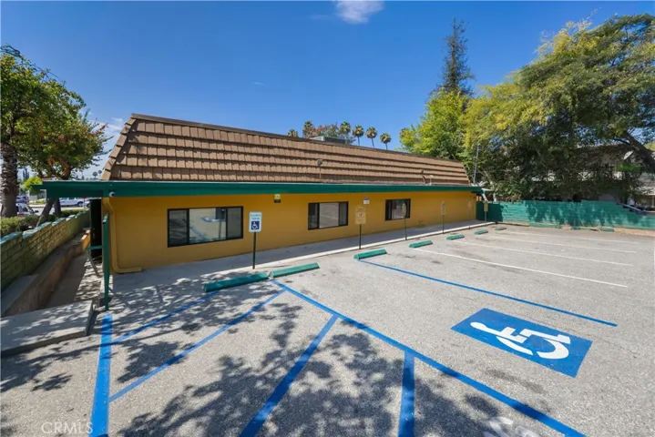 635 W Foothill, Monrovia, California 91016 — photo 4