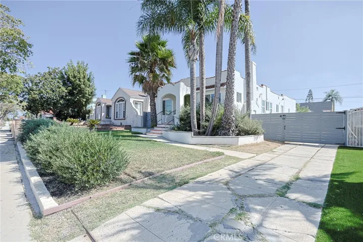 9450 S Harvard, Los Angeles, California 90047 — photo 4
