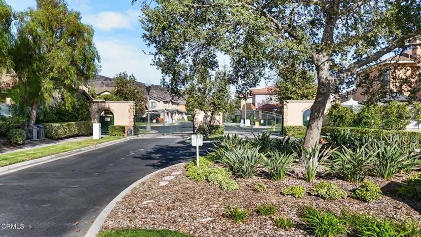 42-web-or-mls-DJI_20260919072712_0406_D