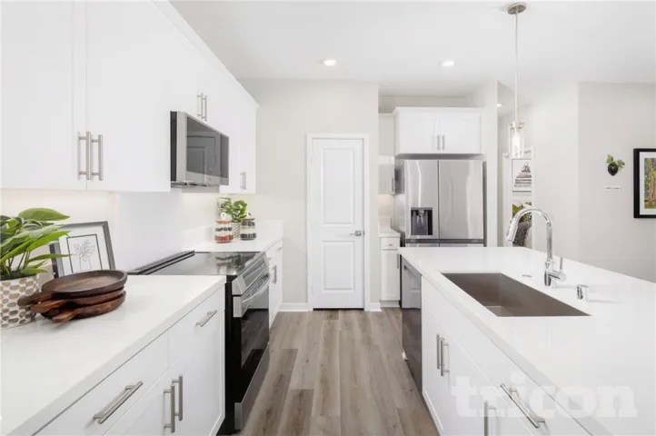 1734 Lorraine Drive 2, Corona, California 92882 — photo 5