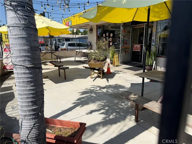 1431 W Warner Avenue, Santa Ana, California 92704 — photo 4