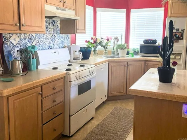 6301 Warner Avenue 57, Huntington Beach, California 92647 — photo 5
