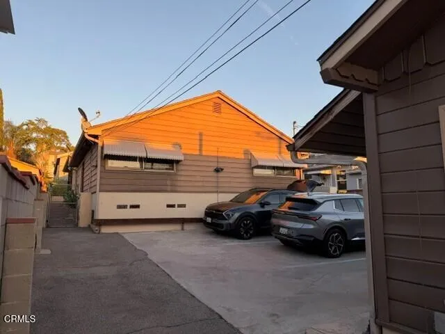 10220 Mcclemont Avenue, Los Angeles, California 91042 — photo 4