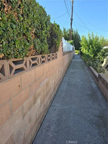 HOA walking path