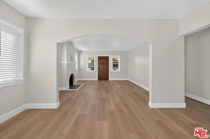 1720 S Genesee Avenue, Los Angeles, California 90019 — photo 4