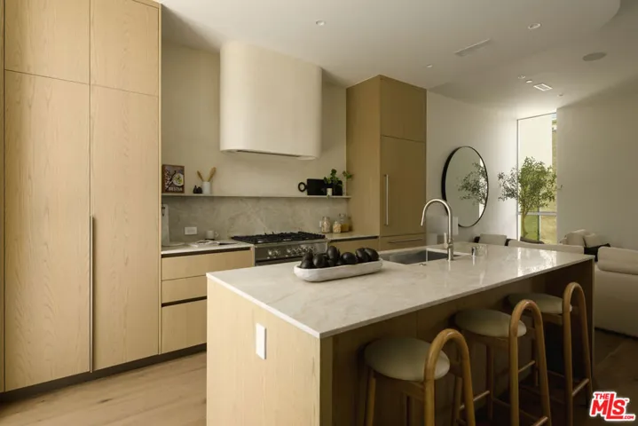 1119 Sanborn Avenue, Los Angeles, California 90029 — photo 4