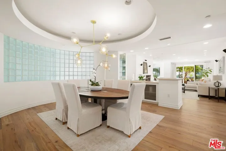 951 Ocean Avenue 102, Santa Monica, California 90403 — photo 5