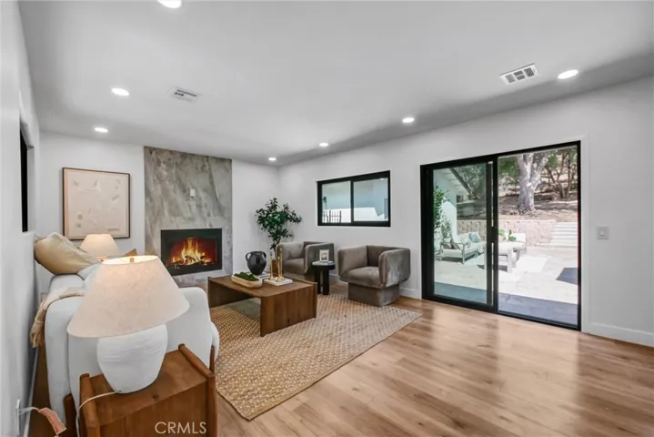 403 W 5th, San Dimas, California 91773 — photo 4