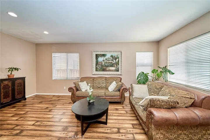 10249 Jennifer, Hesperia, California 92345 — photo 5