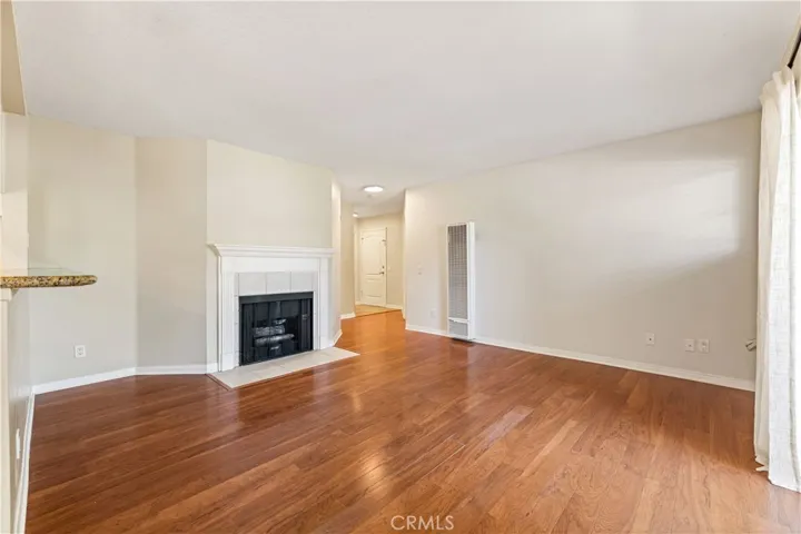 1401 N Greenbrier Road 202, Long Beach, California 90815 — photo 4