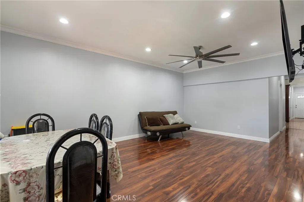 gallery-image 4