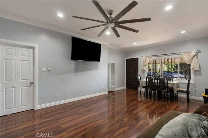 6609 S Figueroa, Los Angeles, California 90003 — photo 5