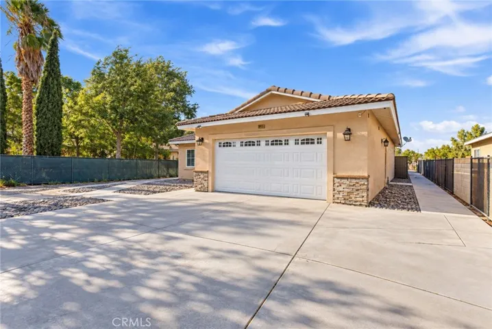 16028 Spruce, Hesperia, California 92345 — photo 5