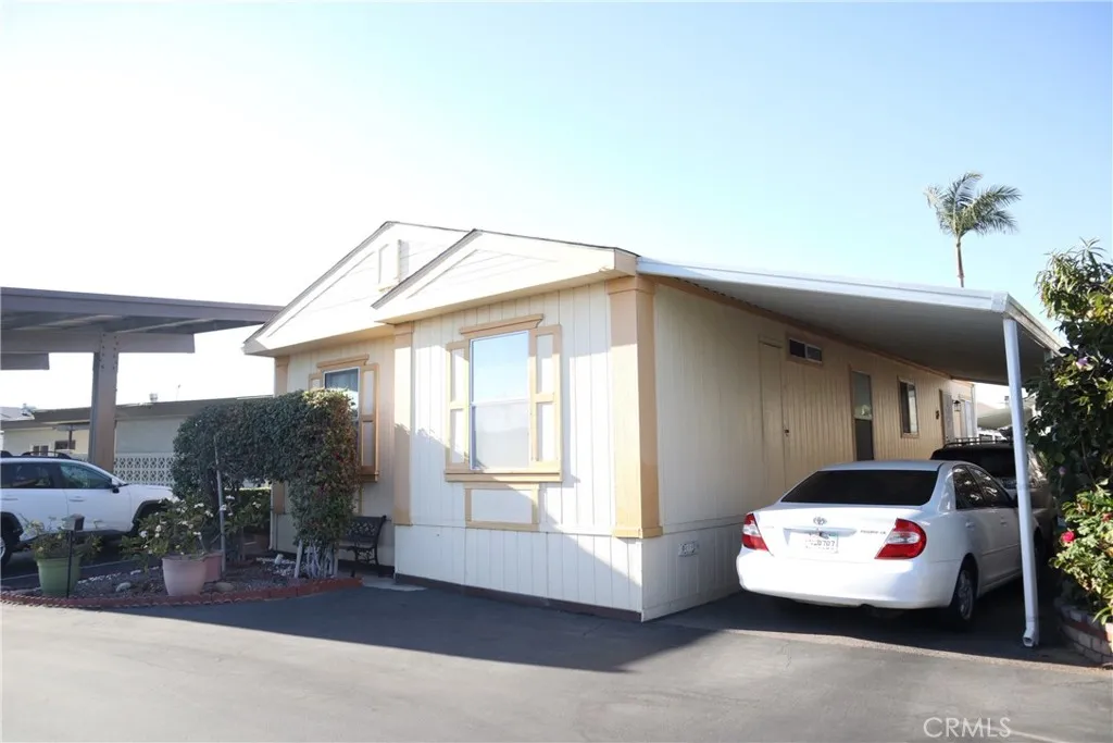 8111 Stanford Ave #74