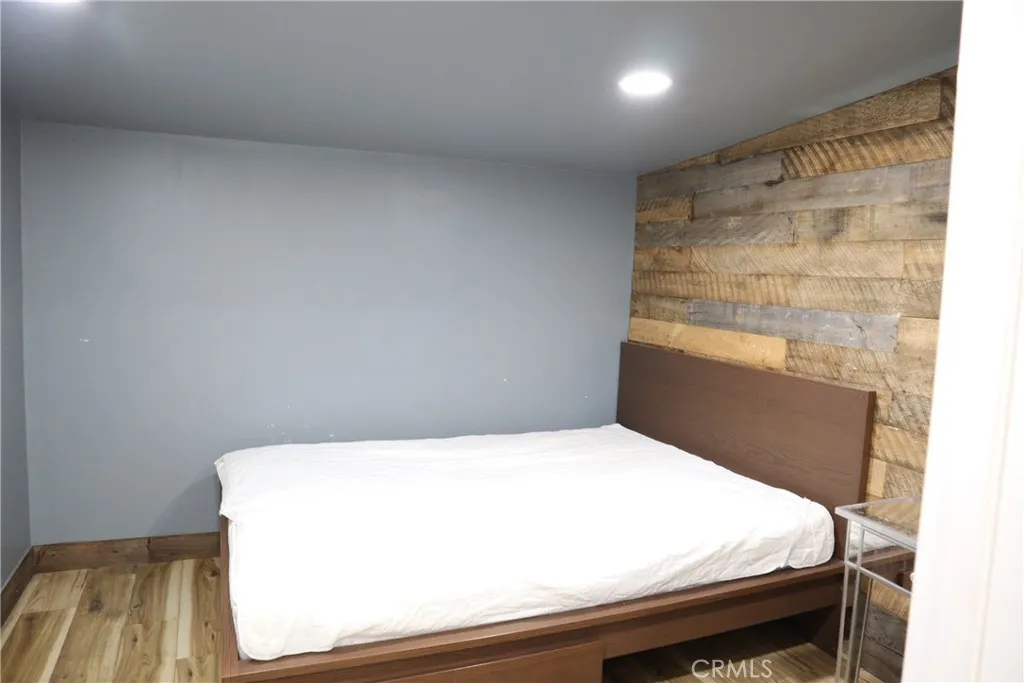 bedroom2