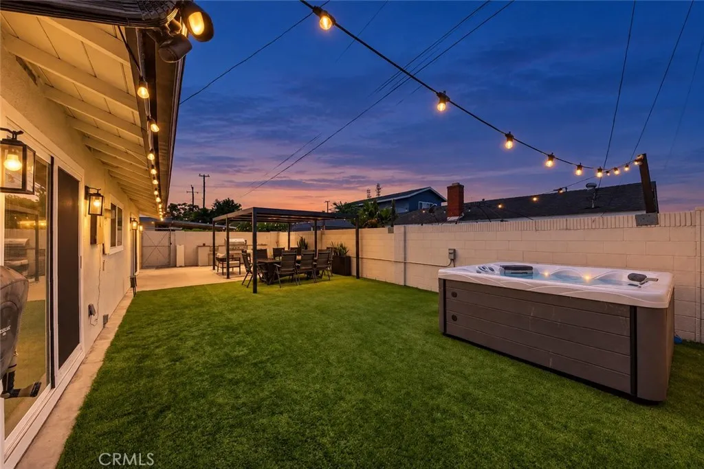Relaxing and inviting backyard Relaxing and inviting backyard