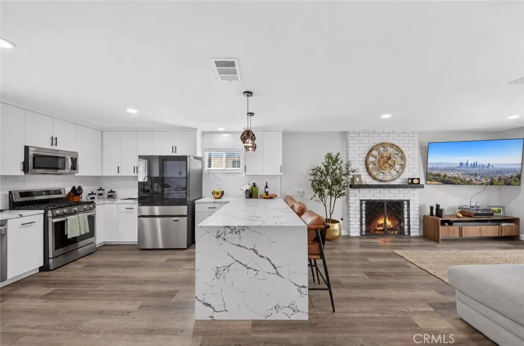 Open Concept, great room and kitchen Open Concept, great room and kitchen