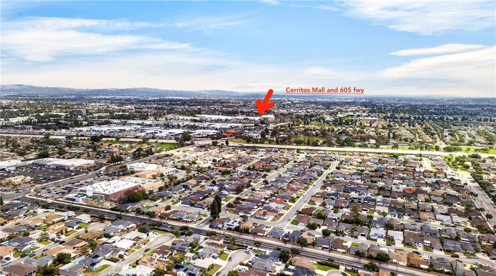 Close to freeways and shopping Close to freeways and shopping