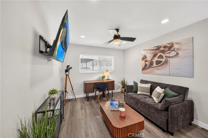 Bedroom 1 or Office