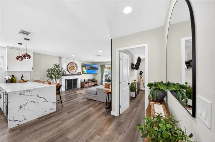 Entry way to great room and kitchen