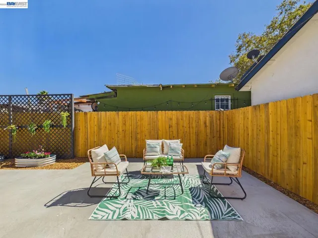 1106 88th Ave, Oakland, California 94621 — photo 4