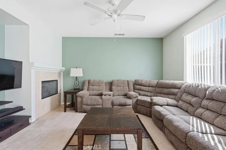 12921 Newport, Hesperia, California 92344 — photo 5