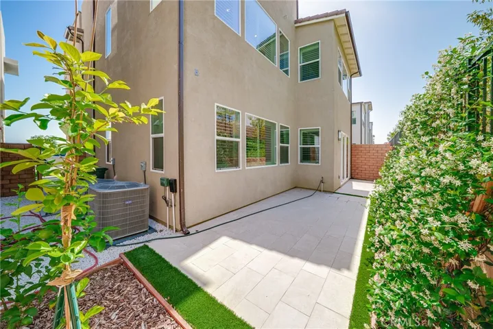 438 Sycamore, Montebello, California 90640 — photo 5