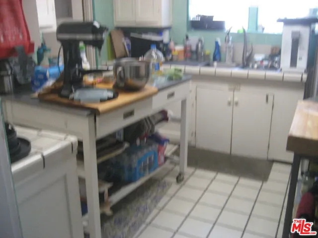 5310 S Rimpau Boulevard, Los Angeles, California 90043 — photo 5