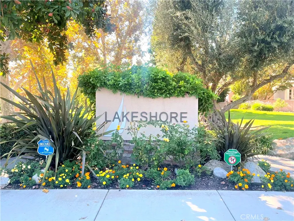 The coveted Lakeshore community The coveted Lakeshore community