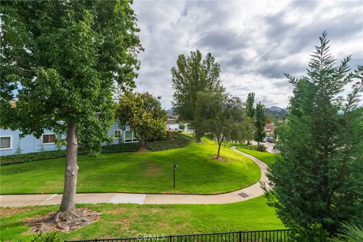 Expansive greenbelt
