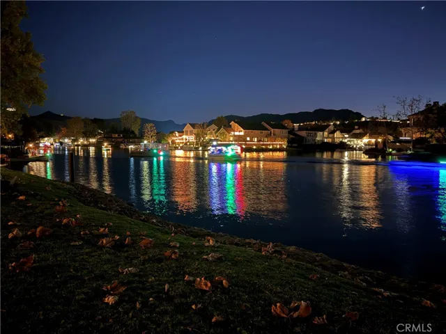 BEST view of the boat parades from 2nd beach!