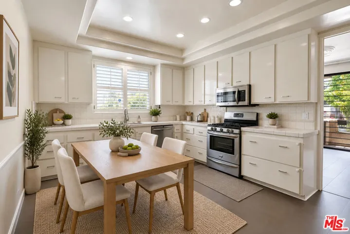 14923 Moorpark Street 101, Sherman Oaks, California 91403 — photo 5