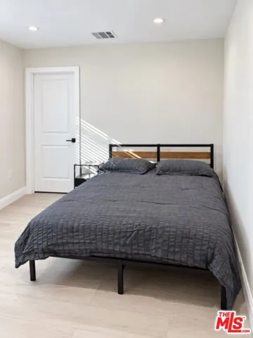 10743 Saticoy Street, Los Angeles, California 91352 — photo 4
