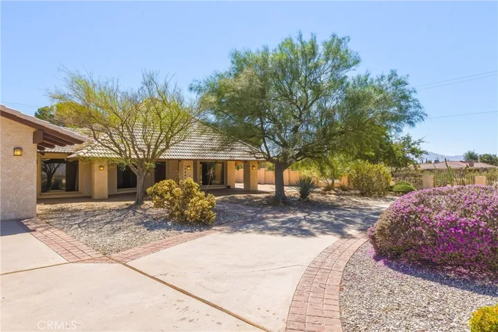 13009 Rincon, Apple Valley, California 92308 — photo 4
