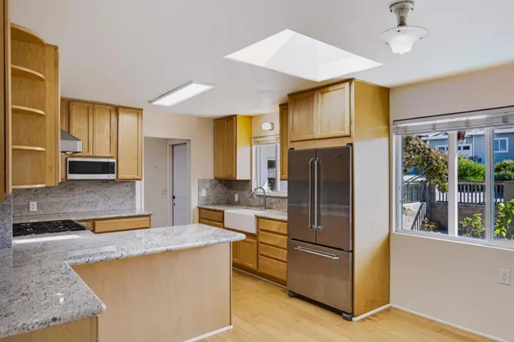 1273 Darwin Street, Seaside, California 93955 — photo 4