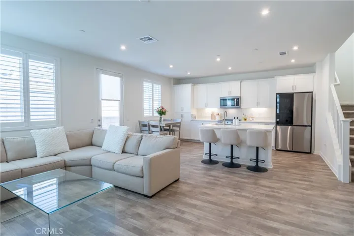 16062 Olivas Lane, Fontana, California 92336 — photo 4