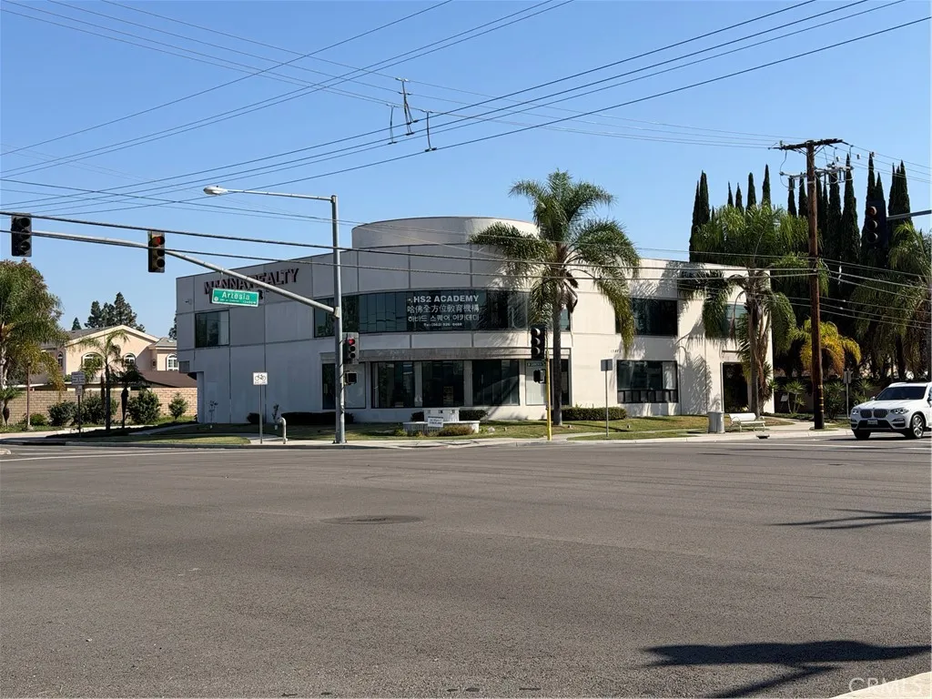 13405 Artesia #204