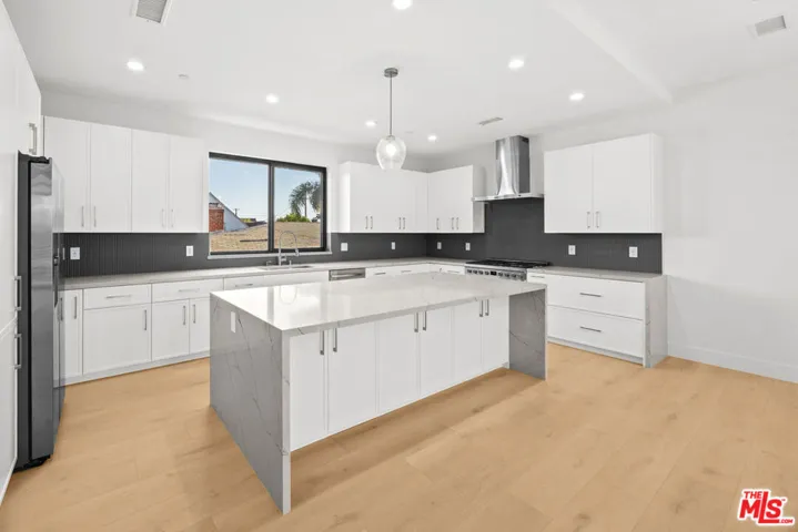 8902 Sawyer Street, Los Angeles, California 90035 — photo 4