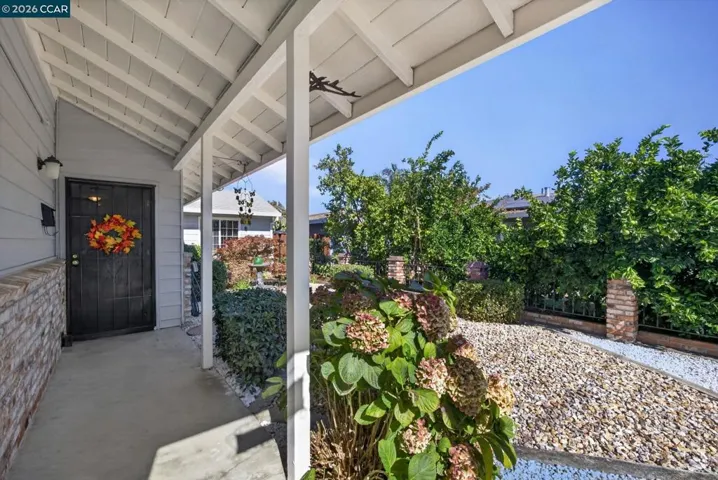 322 Warren Way, Pittsburg, California 94565 — photo 5